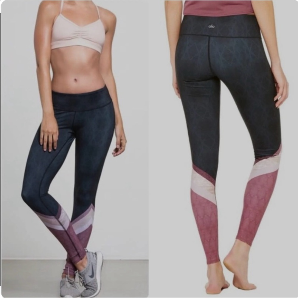 ALO Yoga Black and Mauve Colorblock High-Rise Leggings